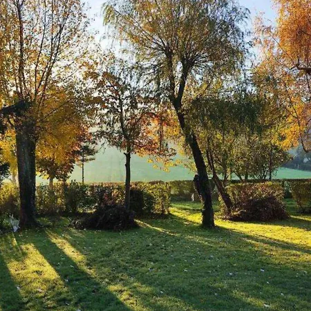 Bed & Breakfast Au Pied De La Colline 3*