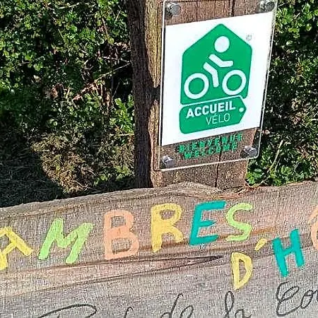 Au Pied De La Colline B&B Alembon